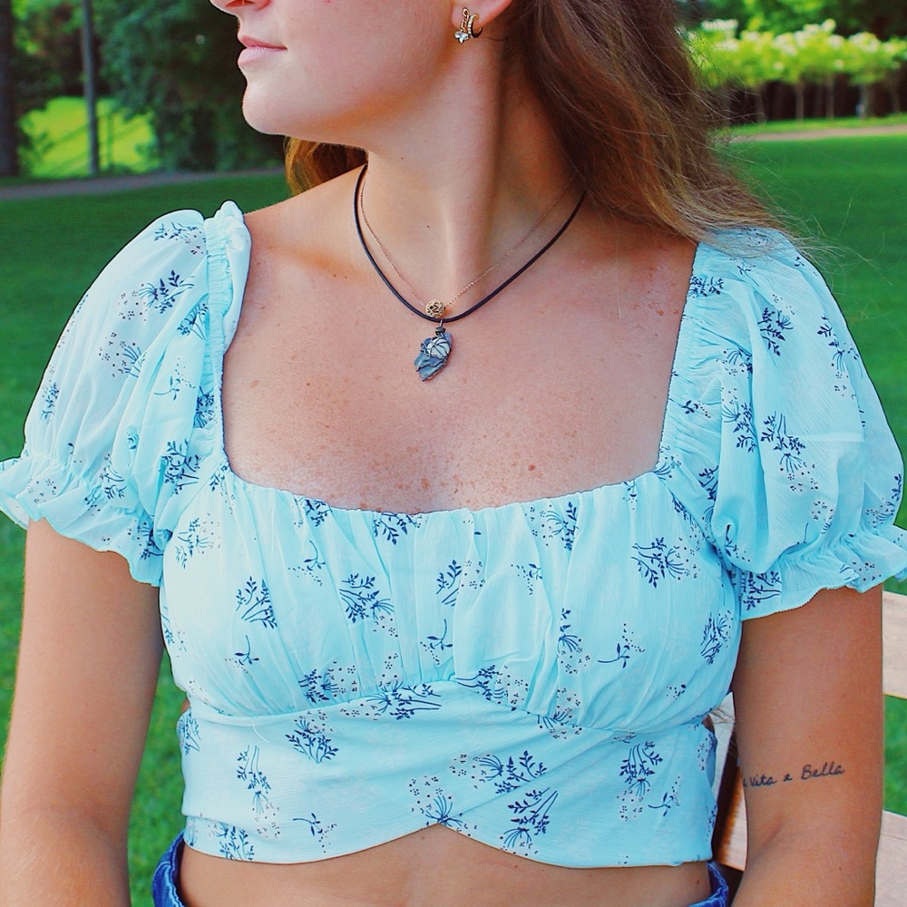 Floral Blue Puff Sleeve Top